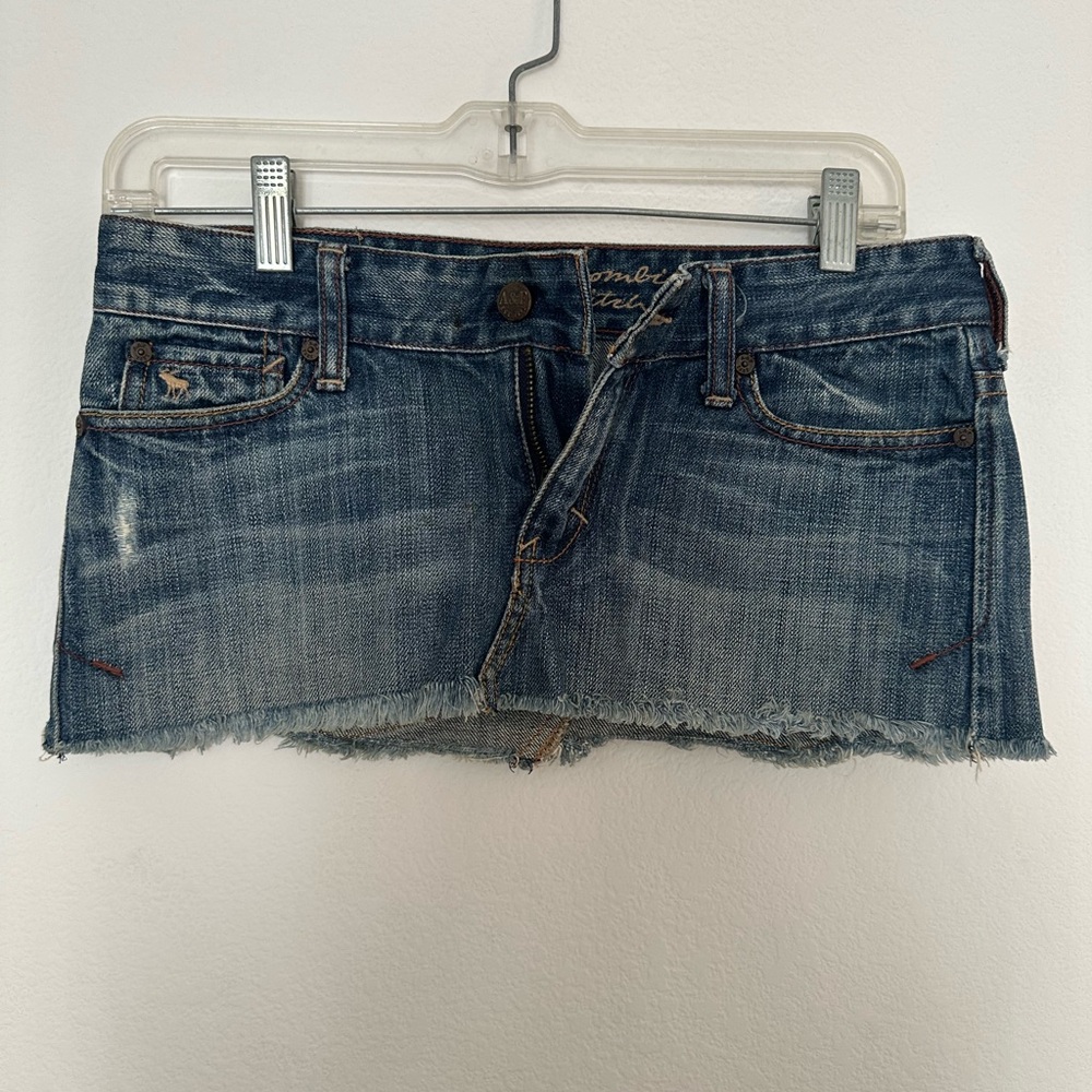 Abercrombie & Fitch Frayed Hem micro Mini Skirt